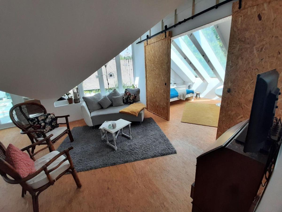 Lovely In With A Terrace * Roes