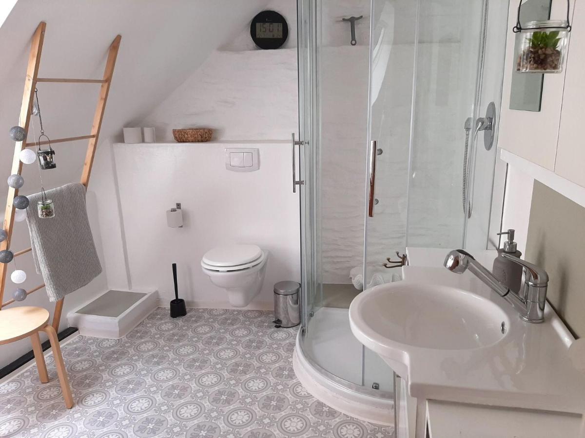 Lovely In With A Terrace Appartement Roes